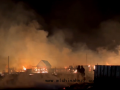 俄罗斯一地民宅起火 过火面积达3000平方米