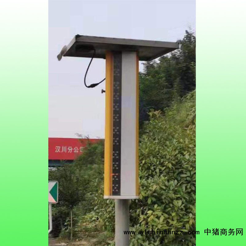太阳能边缘警示灯4